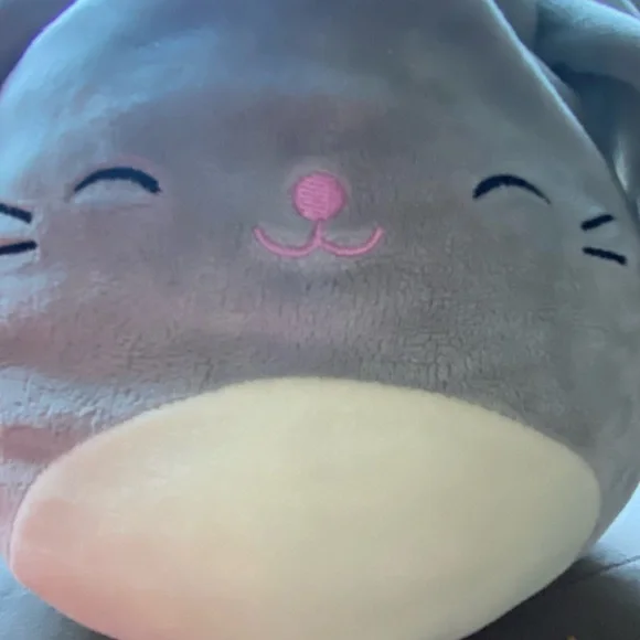 SQUISHMALLOW SMALL 8” bunny Kelly Toy Blake Grey Bunny Rabbit Easter plu… - Picture 4 of 5